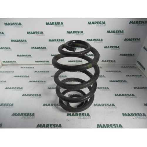 Renault - Clio - Rear coil spring