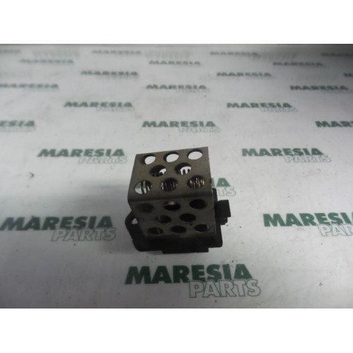 Renault - Clio - Cooling fan resistor