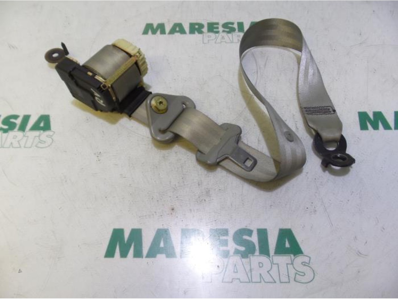 Renault - Clio - Front seatbelt, right