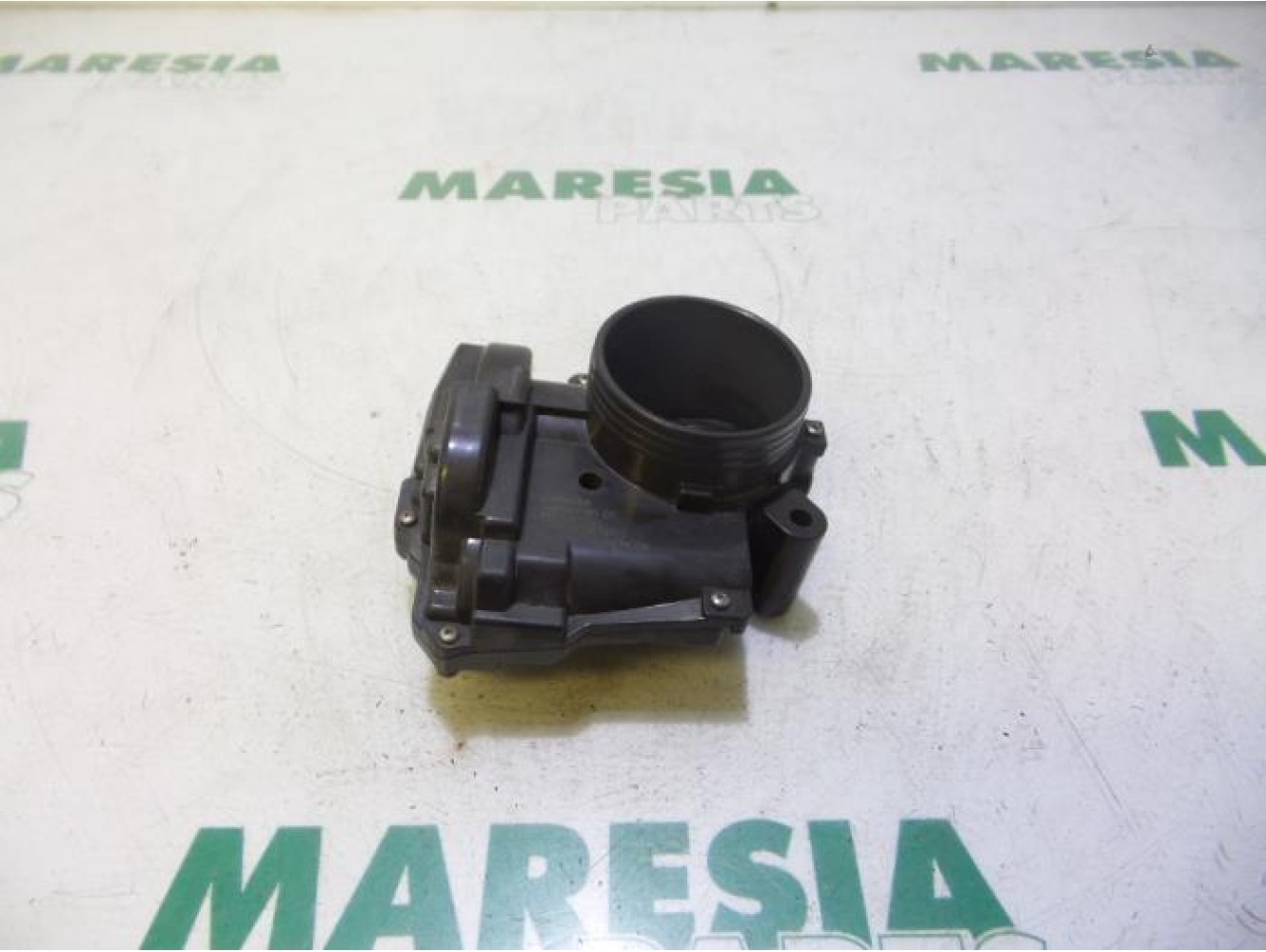 Peugeot - 5008 - Throttle body
