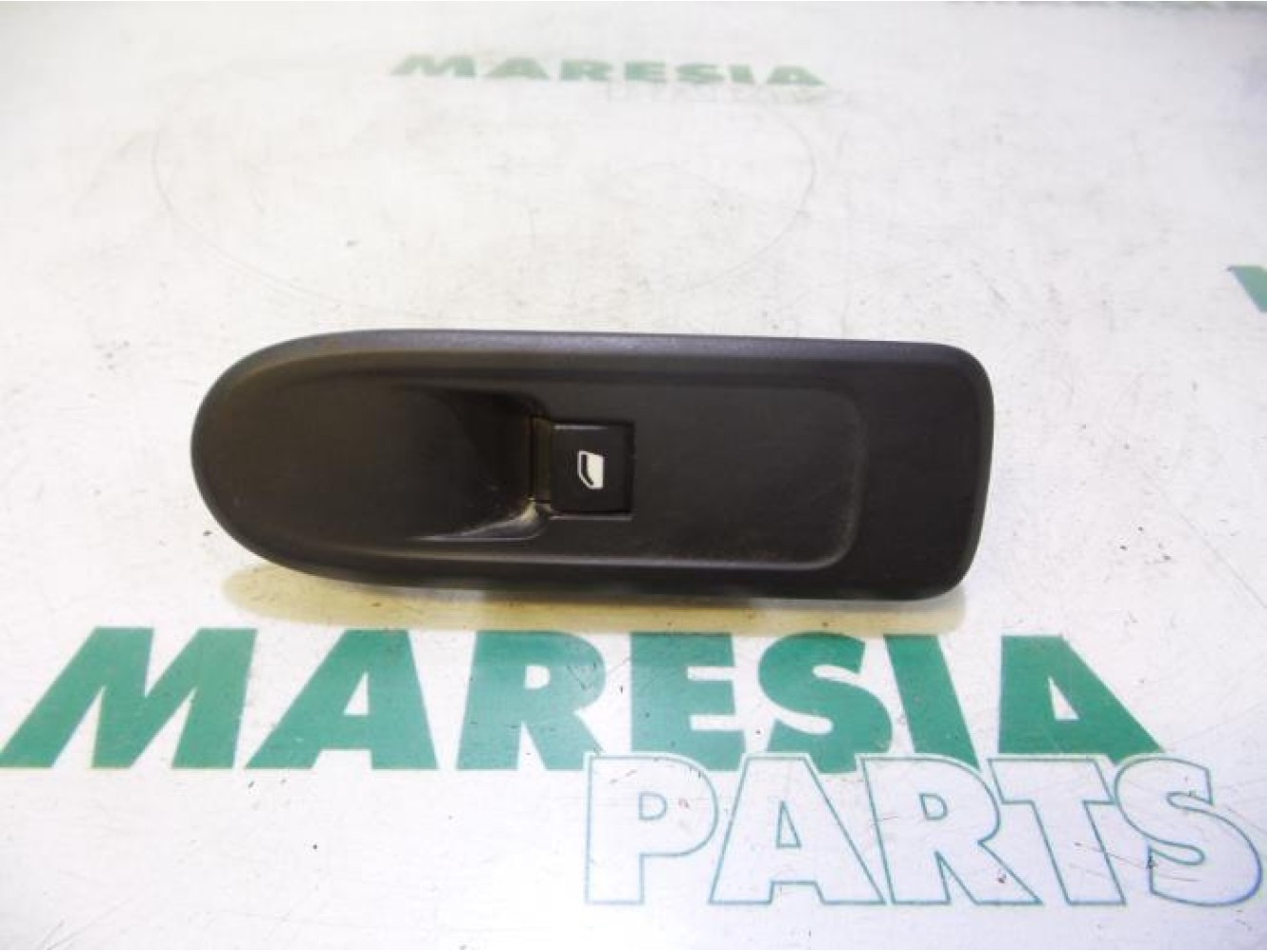 Citroen - C3 - Multi-functional window switch