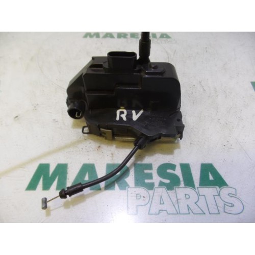 Renault - Megane Scenic - Front door lock mechanism 4-door, right