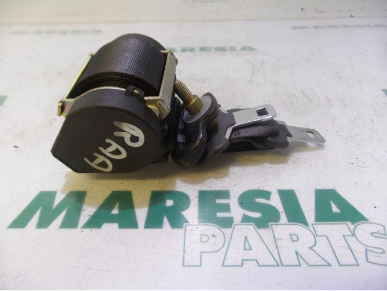 Renault - Megane Scenic - Rear seatbelt, right