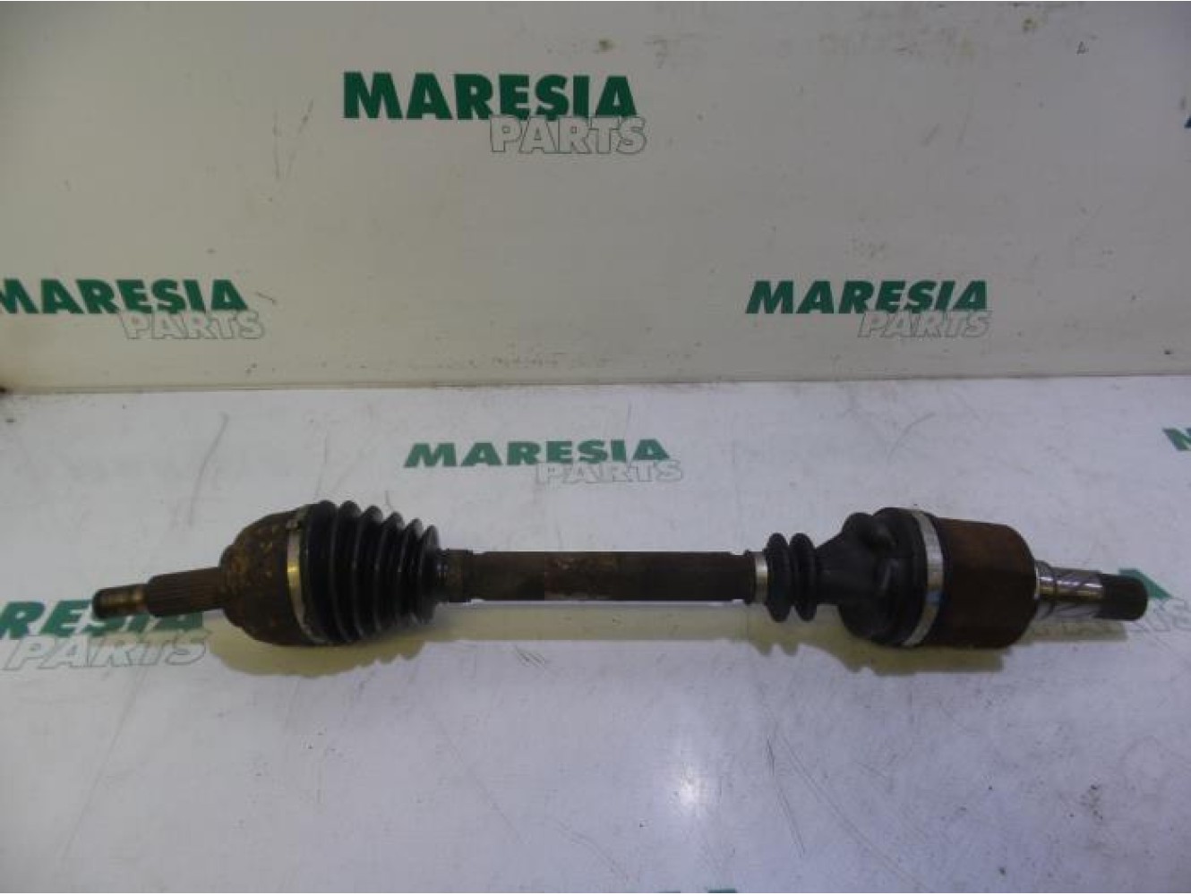 Renault - Megane Scenic - Aandrijfas links-voor