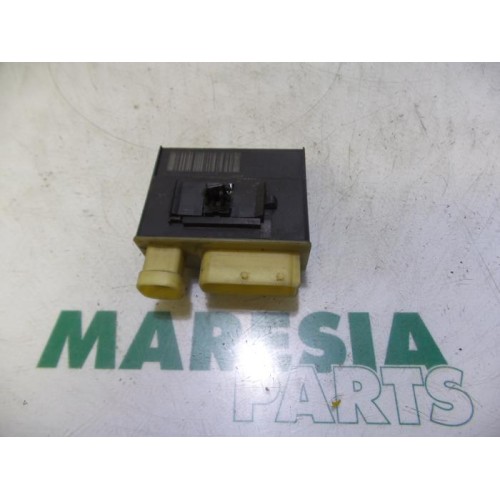 Peugeot - Partner - Glow plug relay