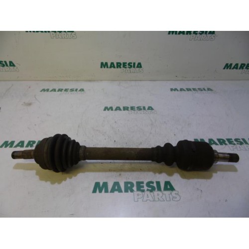 Peugeot - 307 - Front drive shaft, left
