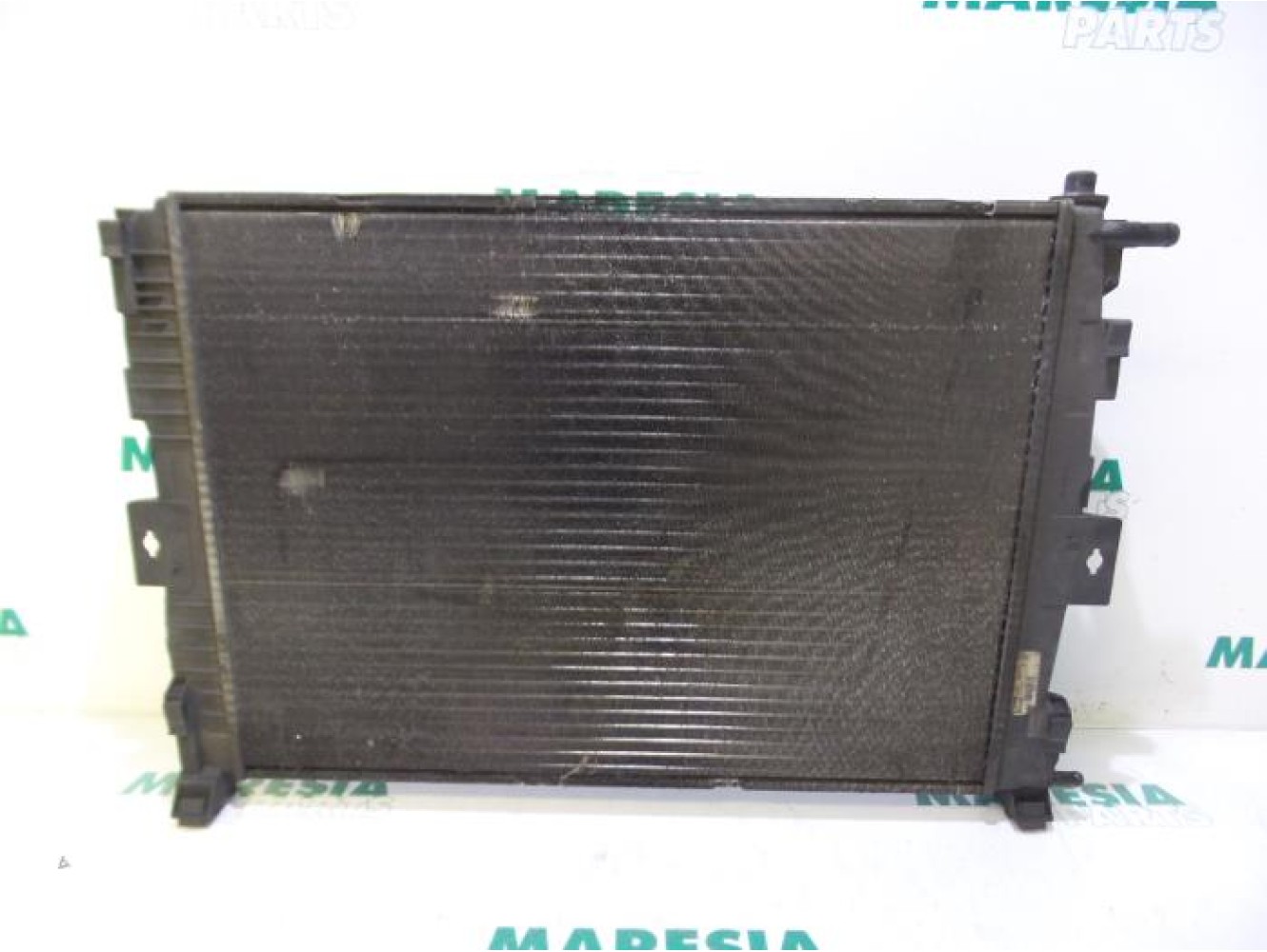 Renault - Megane - Radiator