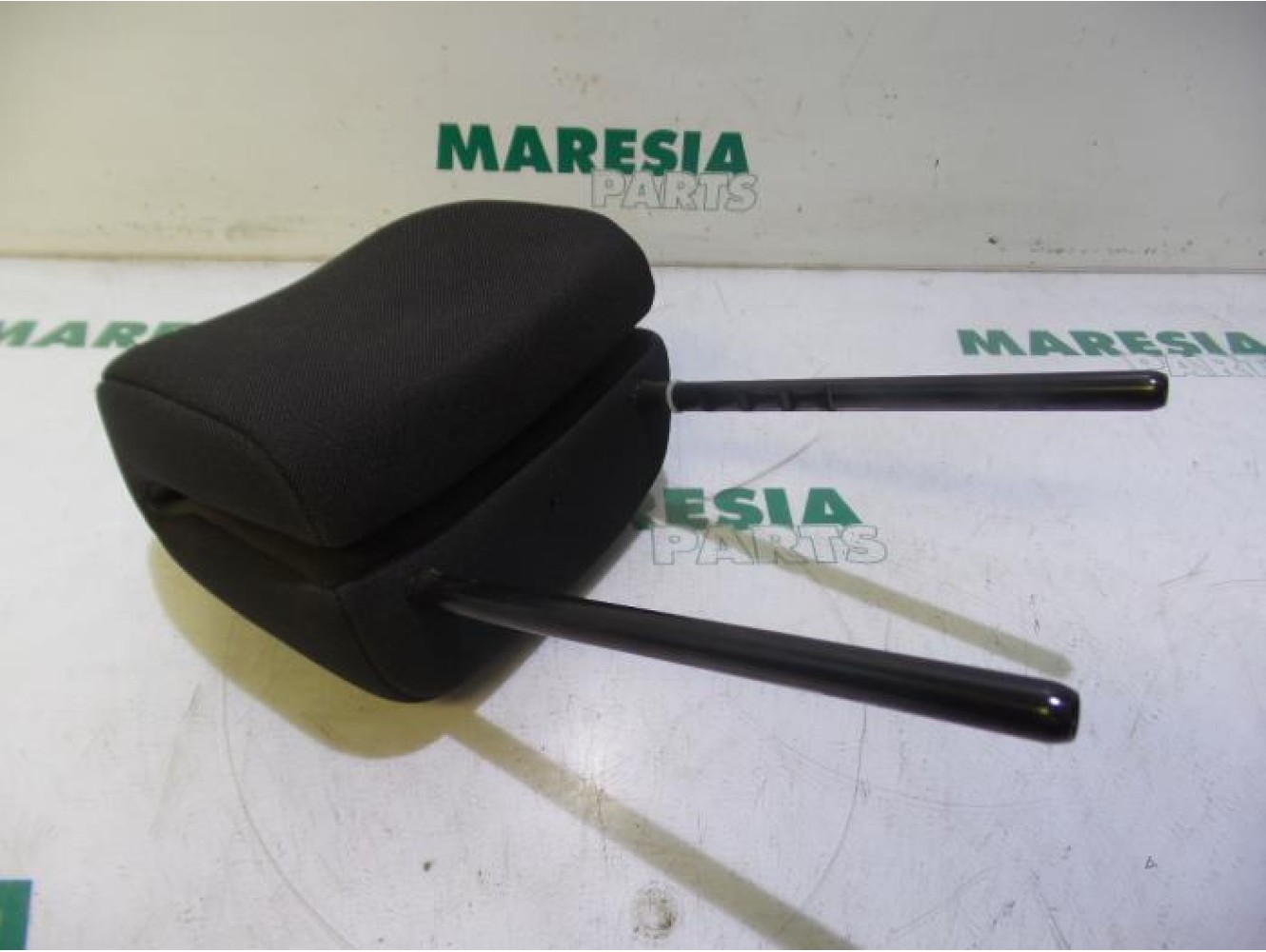 Peugeot - 308 - Headrest