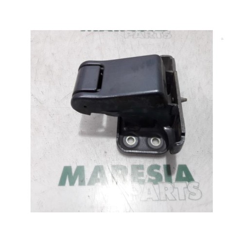 Peugeot - Expert - Tailgate hinge