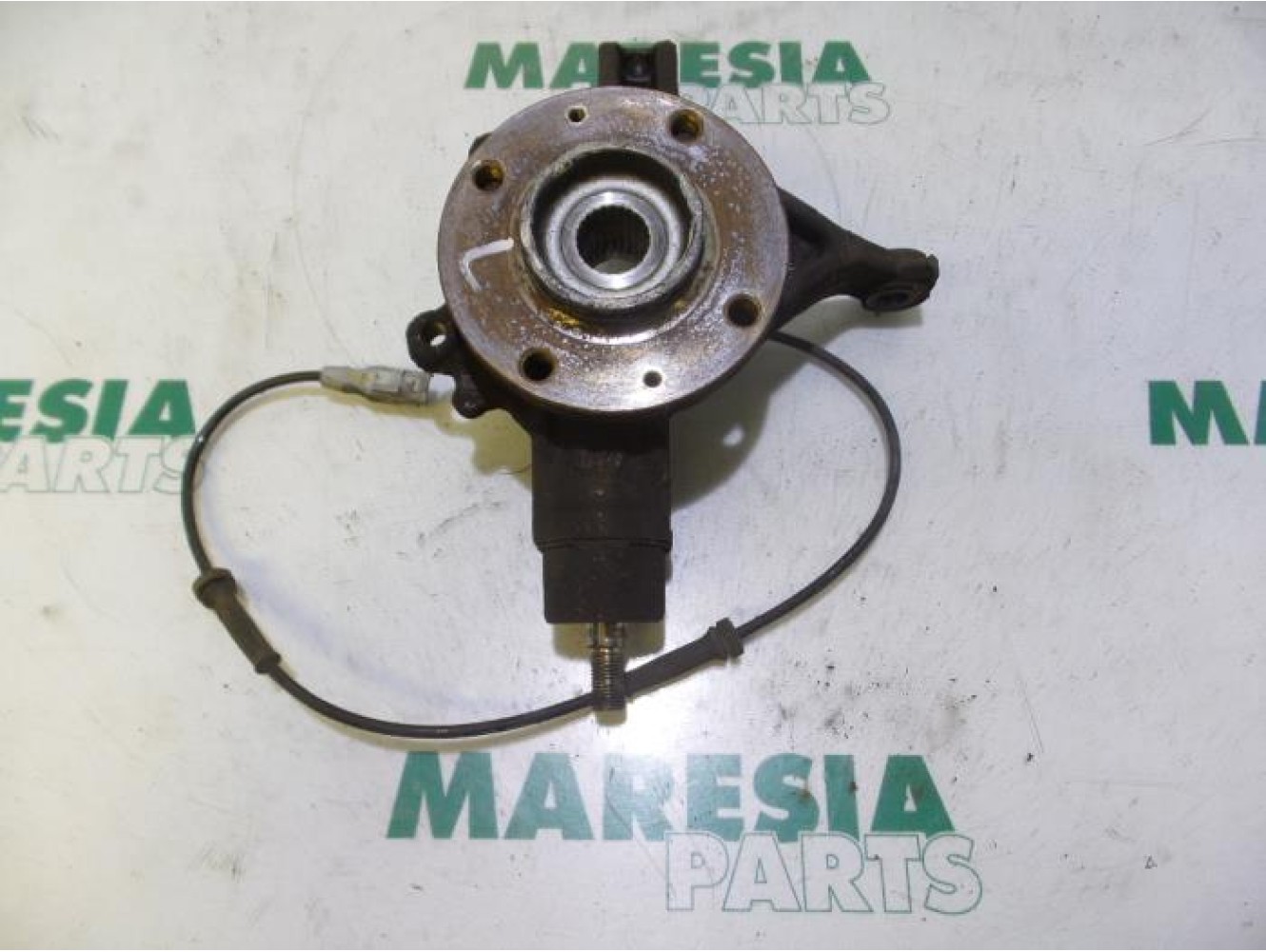 Peugeot - 308 - Fusee links-voor