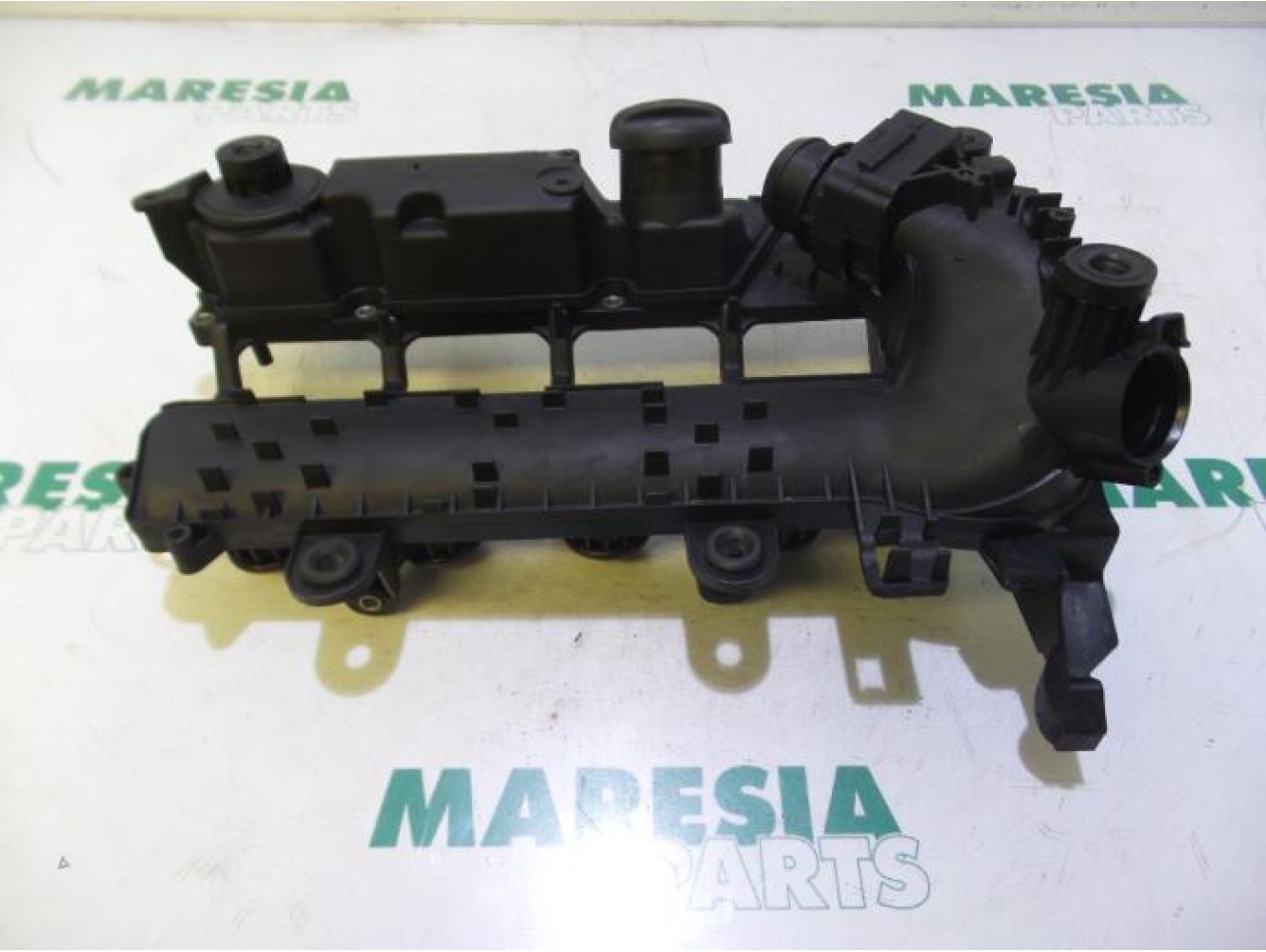 Peugeot - 206 - Rocker cover