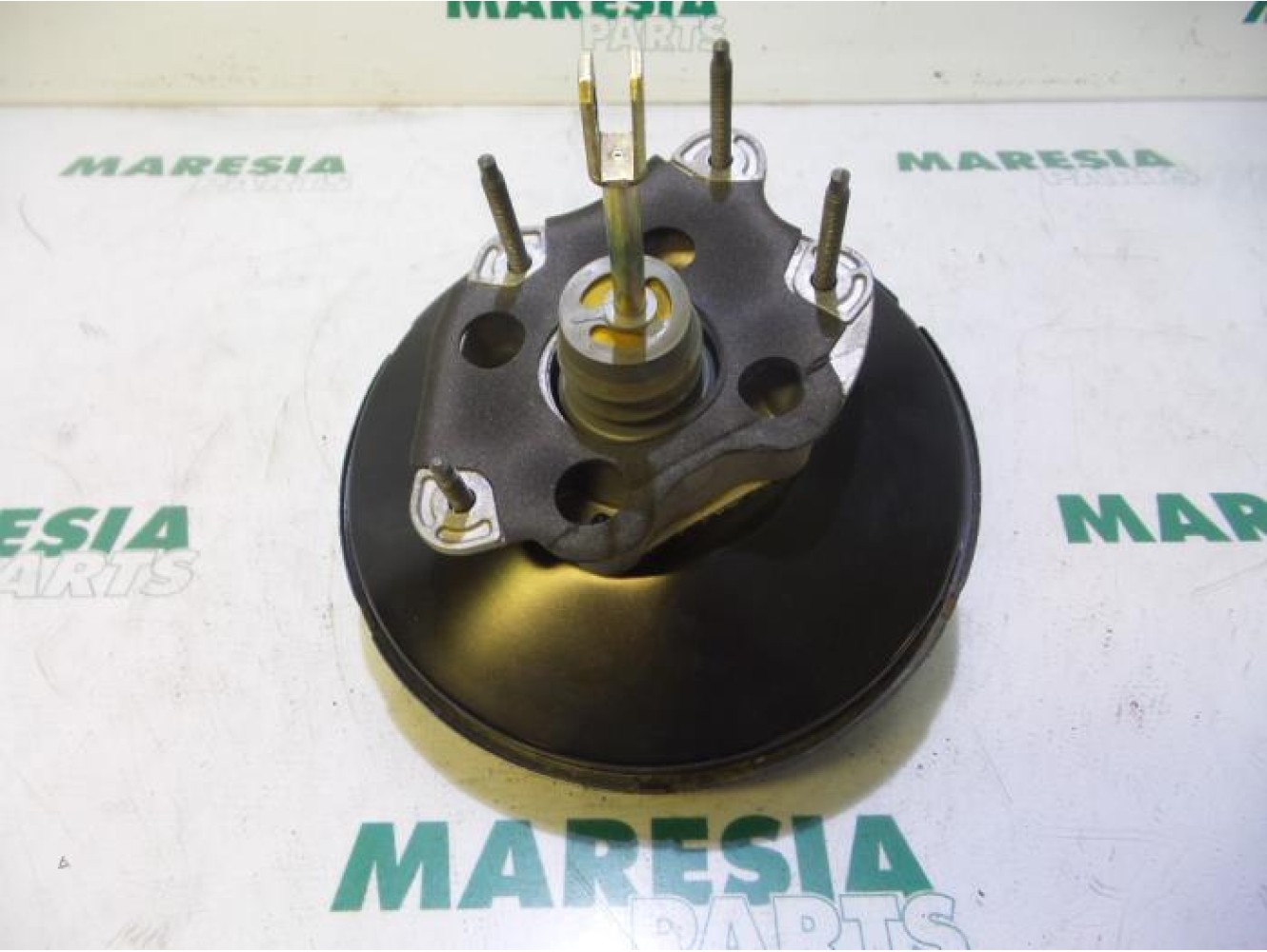 Renault - Clio - Brake servo