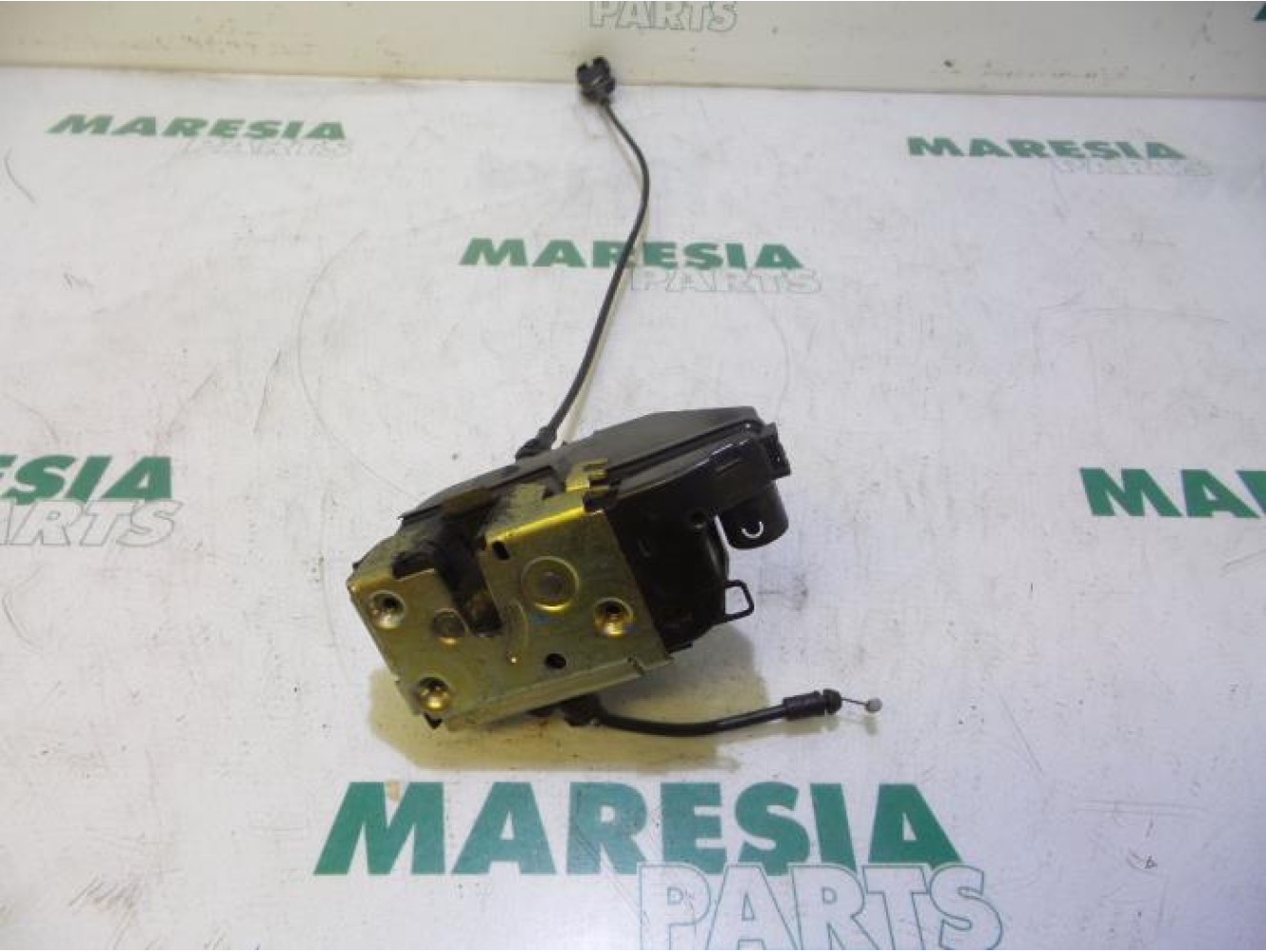 Renault - Megane - Front door lock mechanism 4-door, right