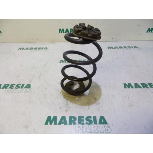 Renault - Clio - Rear coil spring