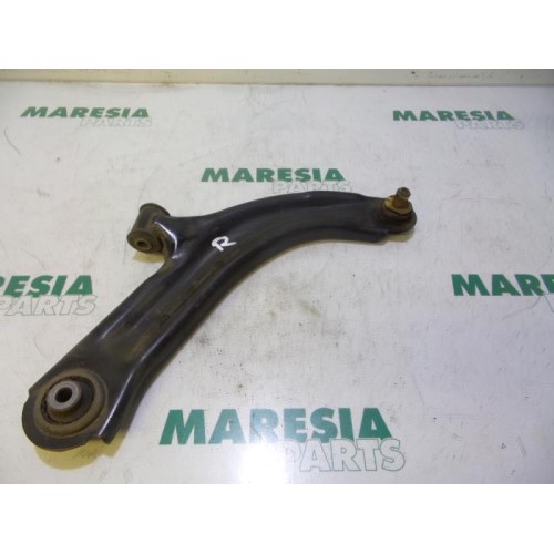 Renault - Clio - Front lower wishbone, right