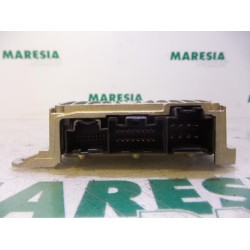 Renault - Megane - Radio amplifier