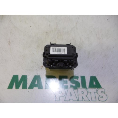 Renault - Megane - Heater resistor