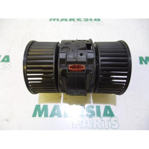 Renault - Megane - Heating and ventilation fan motor