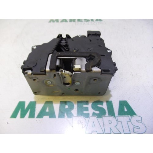 Fiat - Punto - Front door lock mechanism 4-door, right