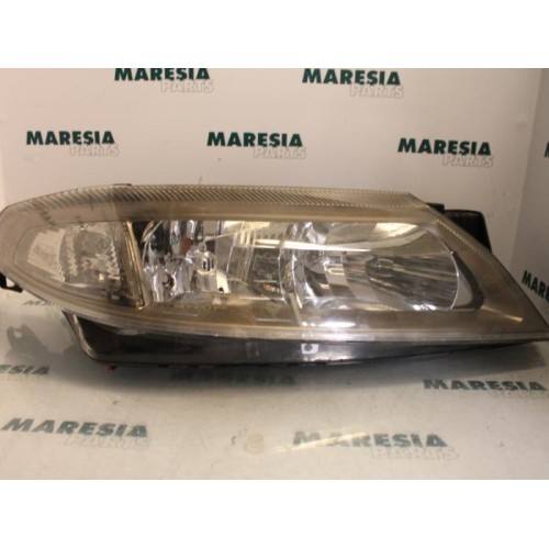Renault - Laguna - Phare droit