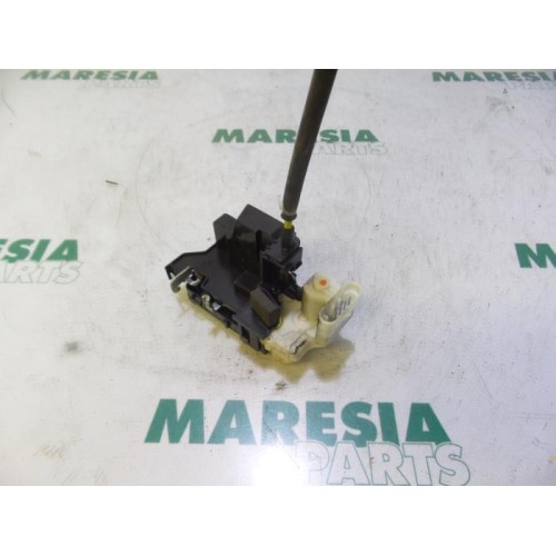 Fiat - Doblo - Door lock mechanism 2-door, right