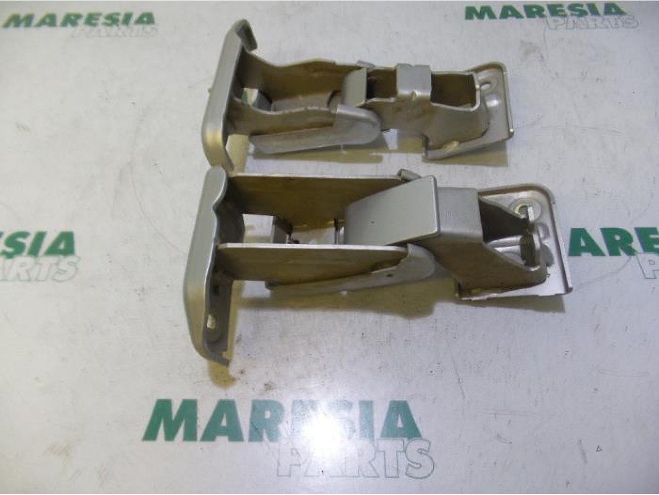 Fiat - Scudo - Rear door hinge, right