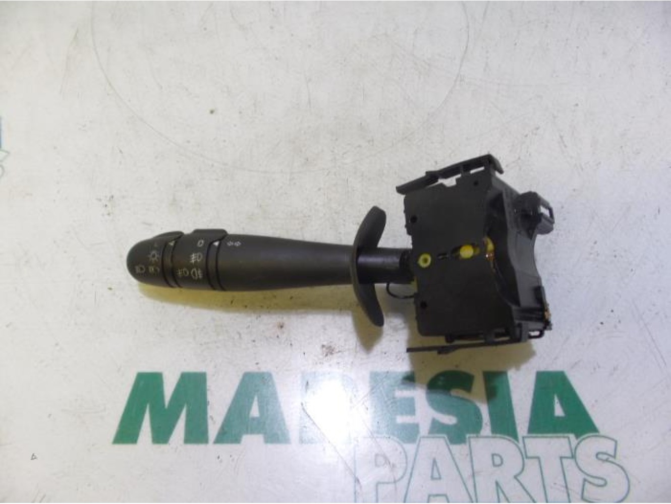 Renault - Laguna - Indicator switch