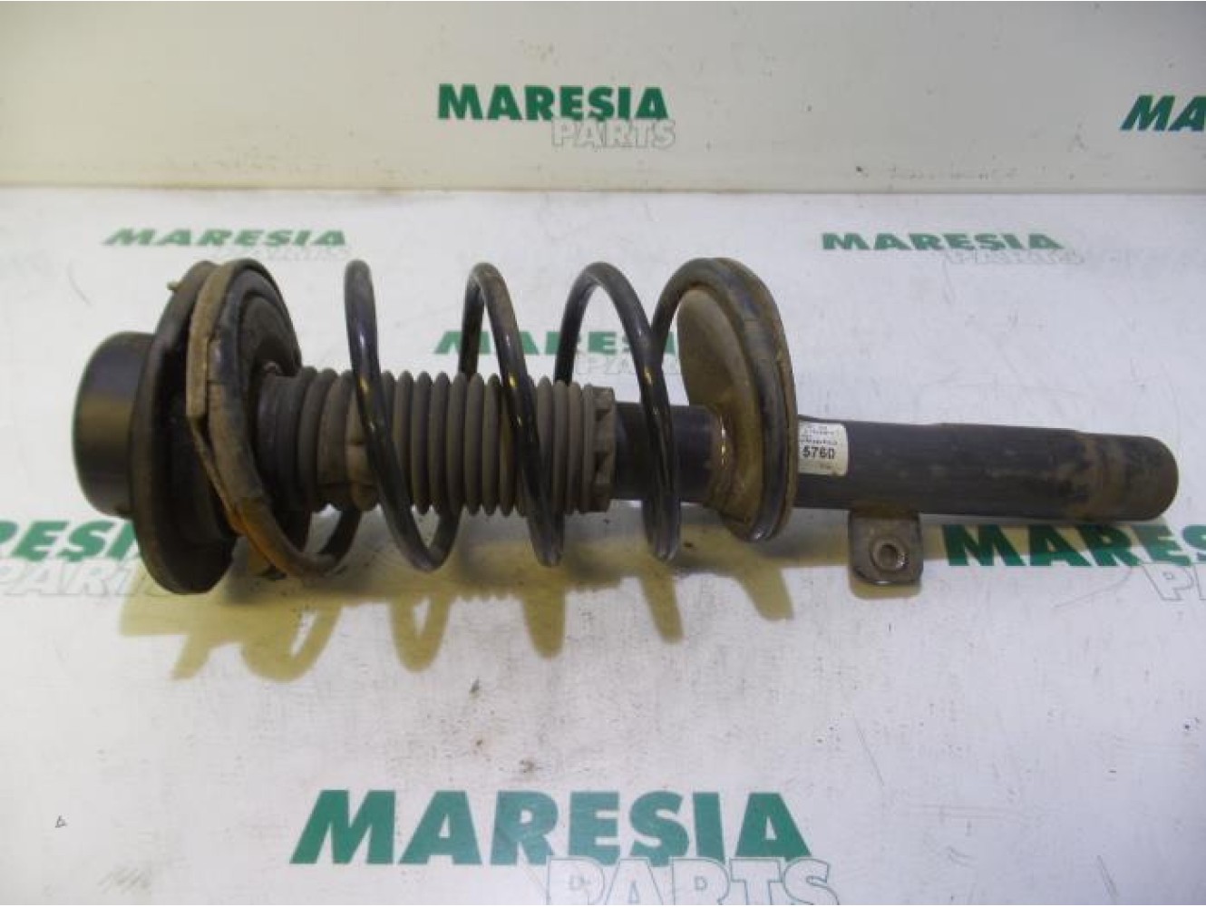 Peugeot - 206 - Front shock absorber rod, right