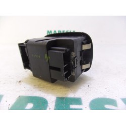 Peugeot - 206 - Multi-functional window switch
