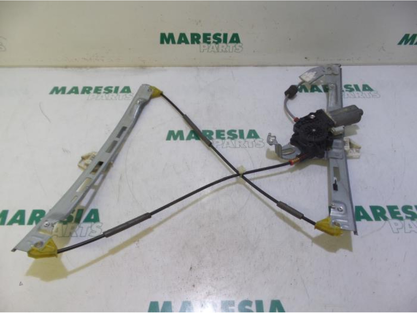 Peugeot - 206 - Window mechanism 4-door, front right