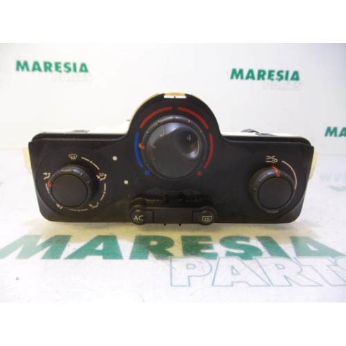 Renault - Clio - Heater control panel