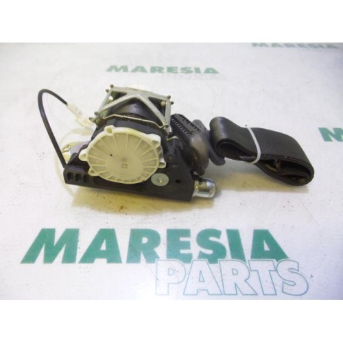Renault - Clio - Rear seatbelt, right