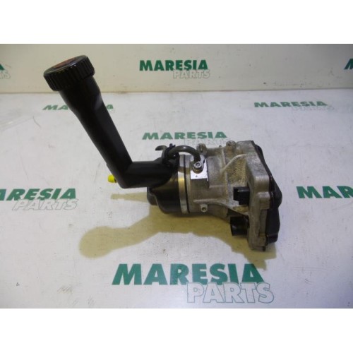 Peugeot - 308 - Power steering pump