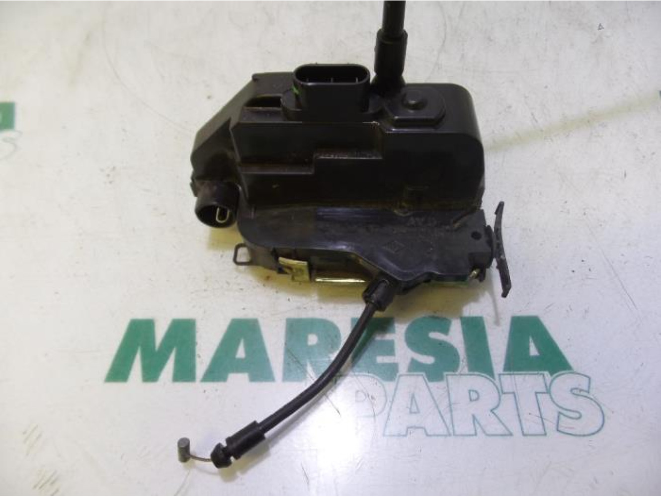 Renault - Megane Scenic - Front door lock mechanism 4-door, right