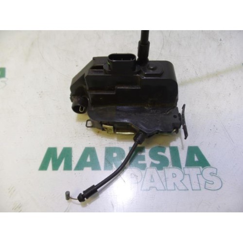 Renault - Megane Scenic - Front door lock mechanism 4-door, right