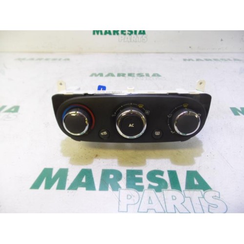 Renault - Clio - Heater control panel