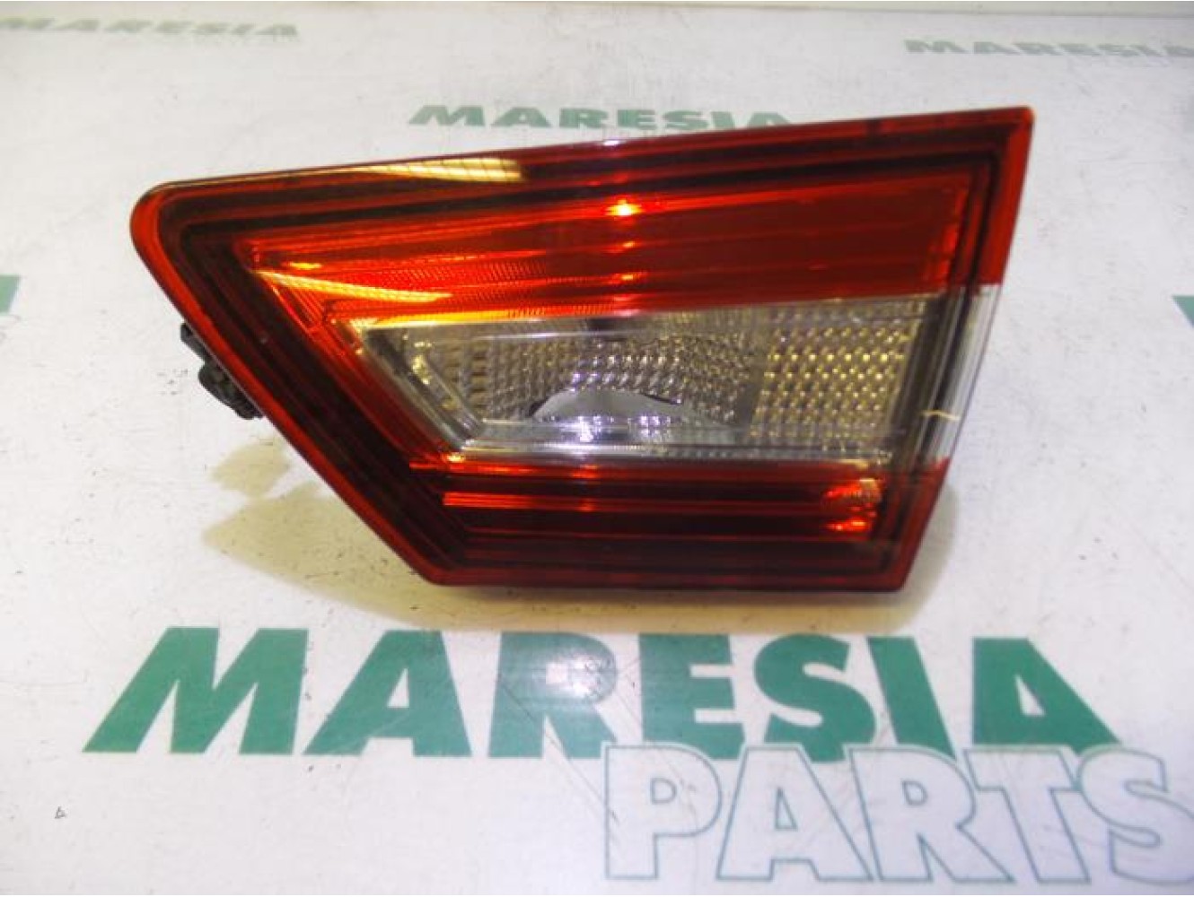 Renault - Clio - Achterlicht links