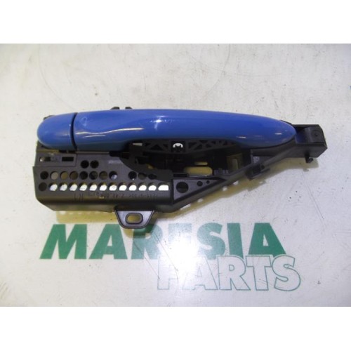Renault - Clio - Front door handle 4-door, right