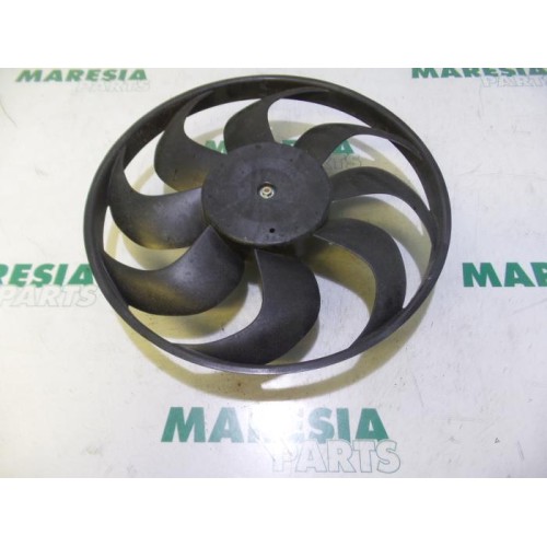 Renault - Clio - Fan motor