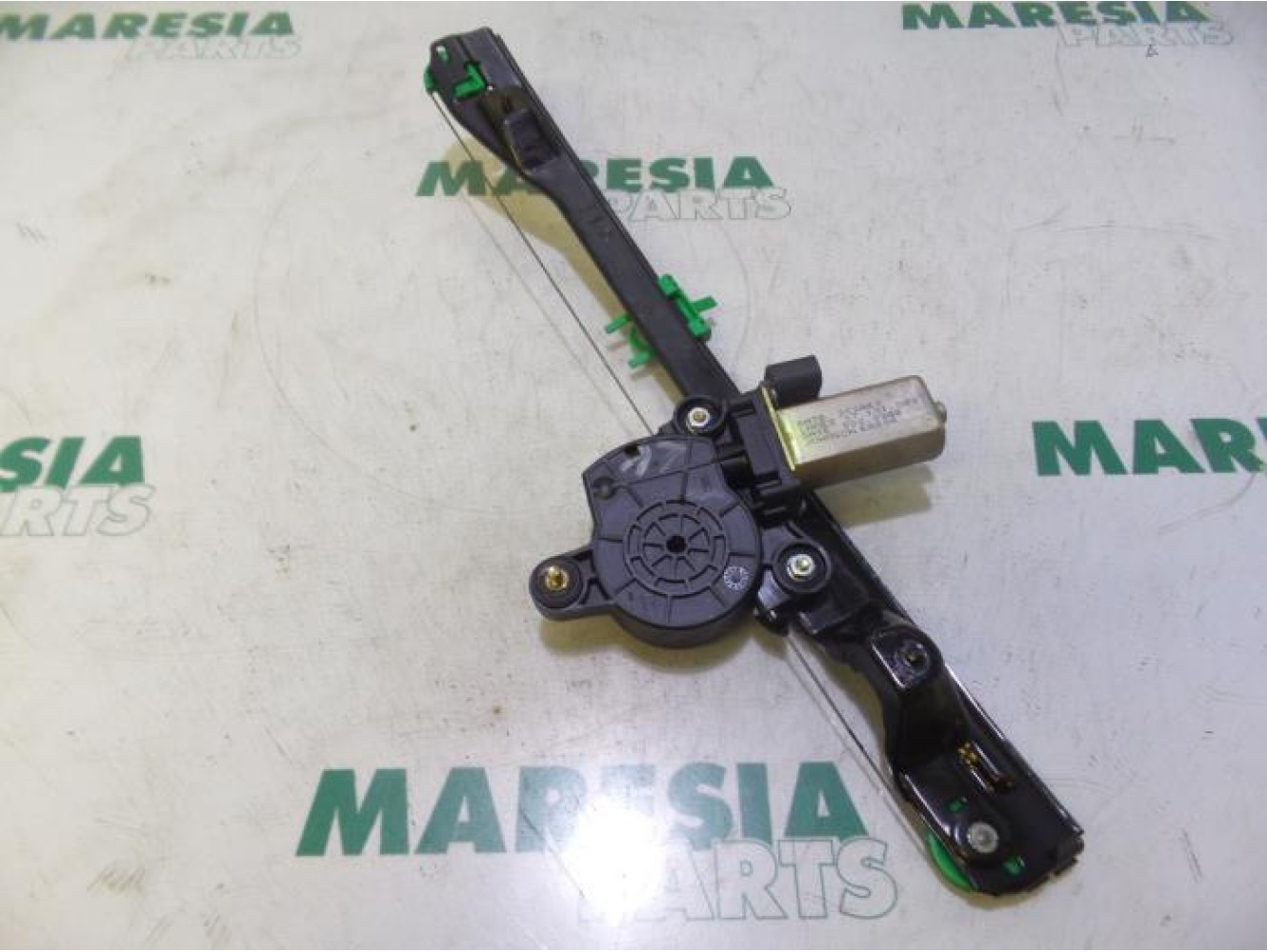 Fiat - Punto - Window mechanism 4-door, front left