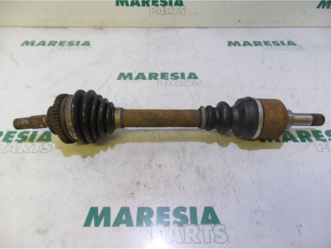 Peugeot - 206 - Aandrijfas links-voor