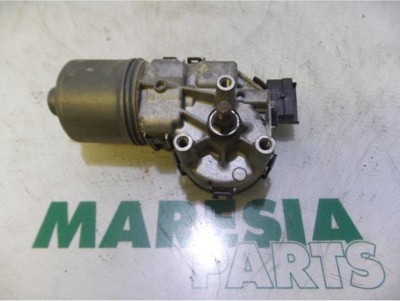 Peugeot - 206 - Front wiper motor
