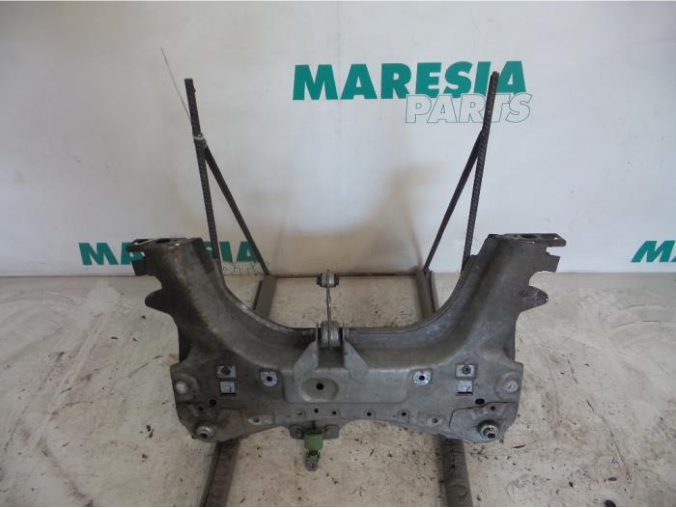 Renault - Clio - Subframe