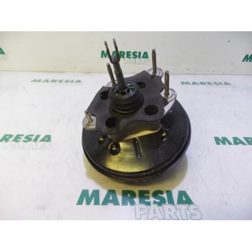 Renault - Clio - Brake servo
