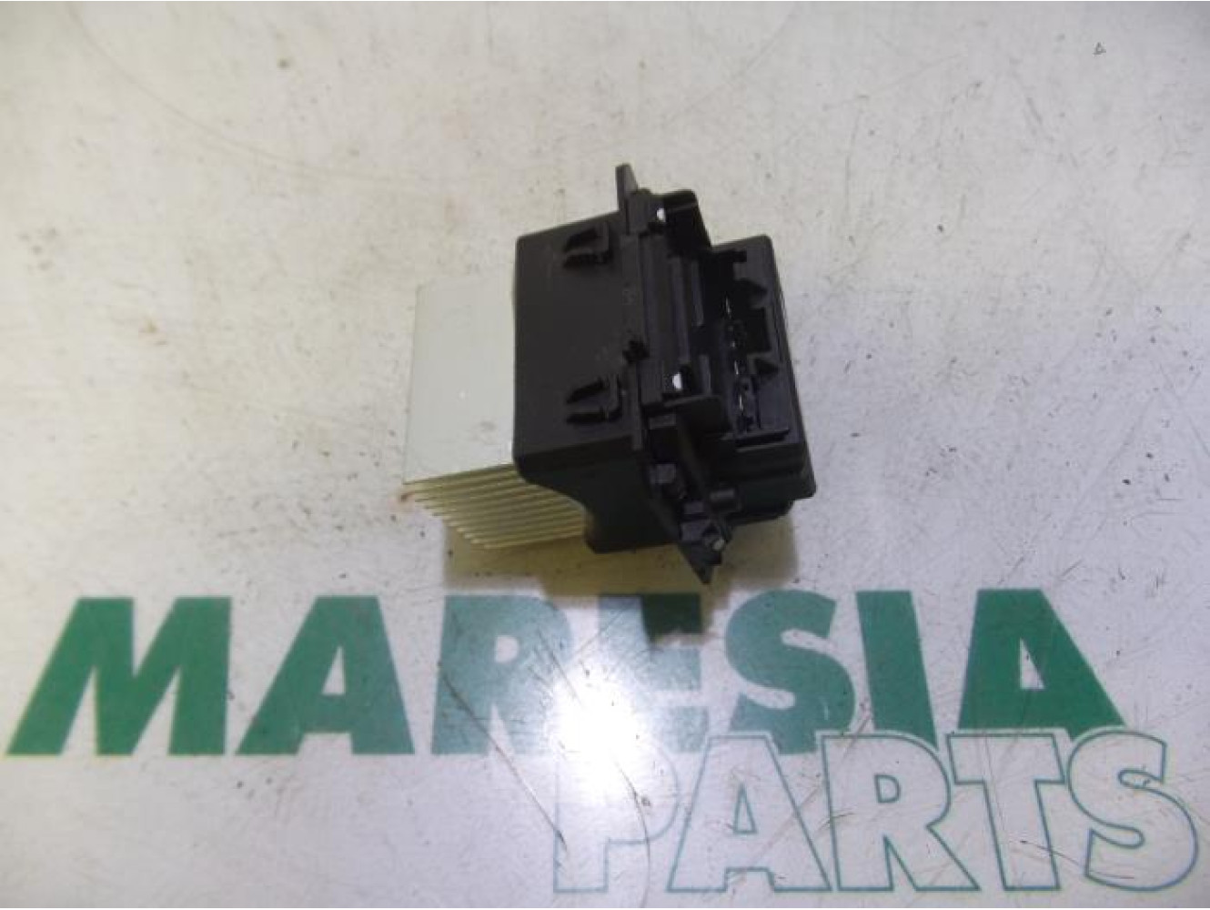 Renault - Clio - Heater resistor