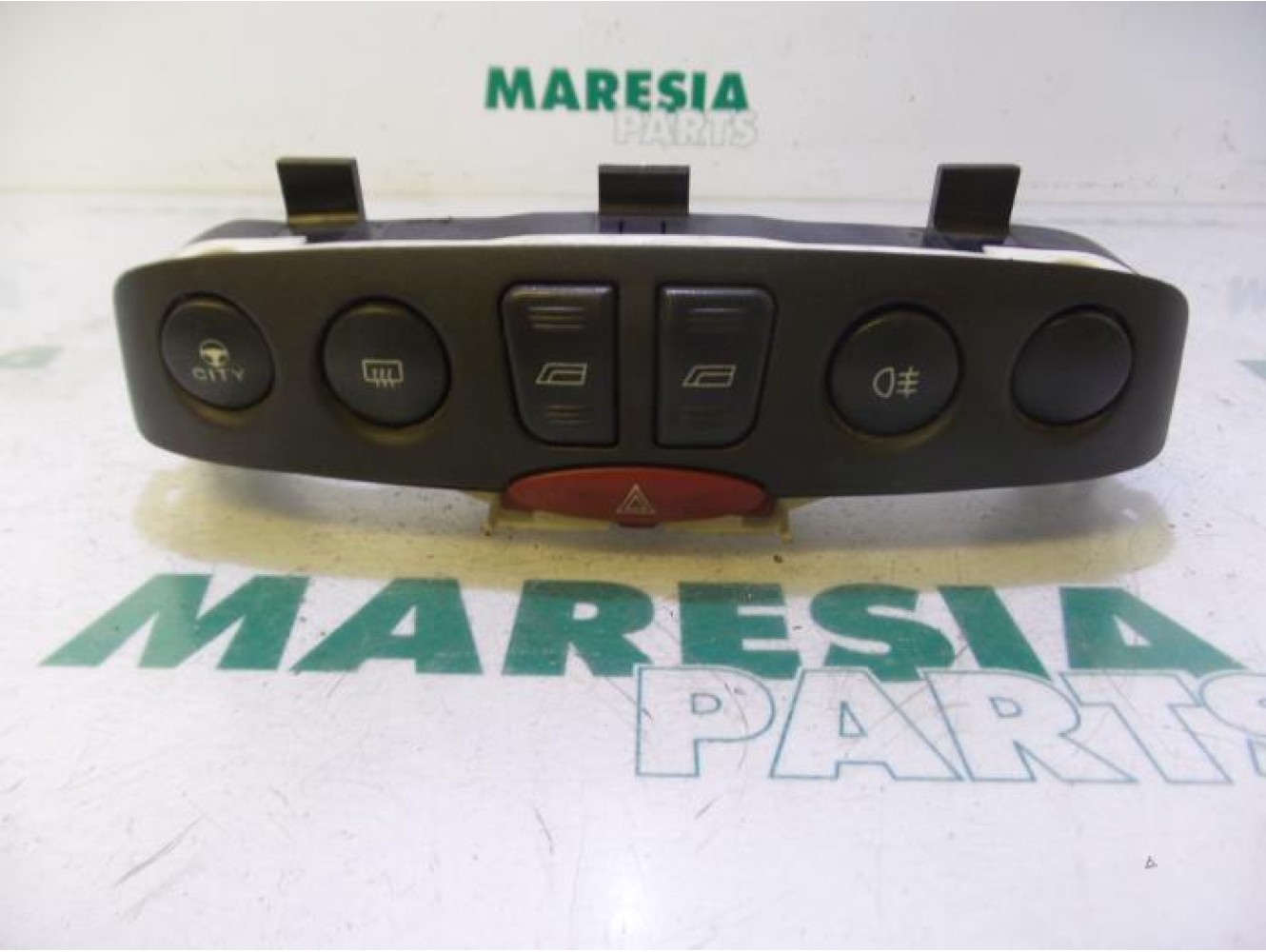 Fiat - Punto - Multi-functional window switch