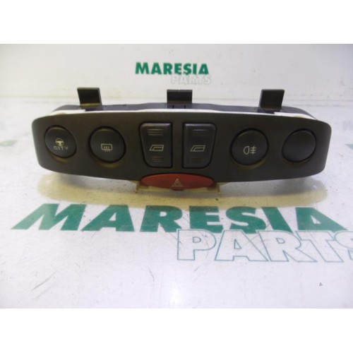 Fiat - Punto - Multi-functional window switch