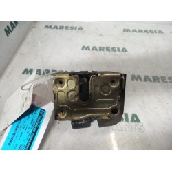 Renault - Megane Scenic - Front door lock mechanism 4-door, right