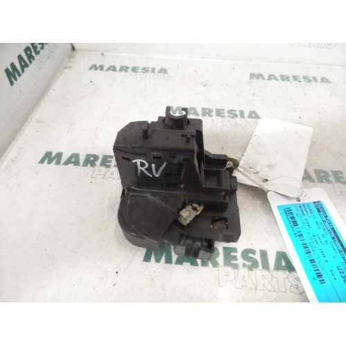 Renault - Megane Scenic - Front door lock mechanism 4-door, right