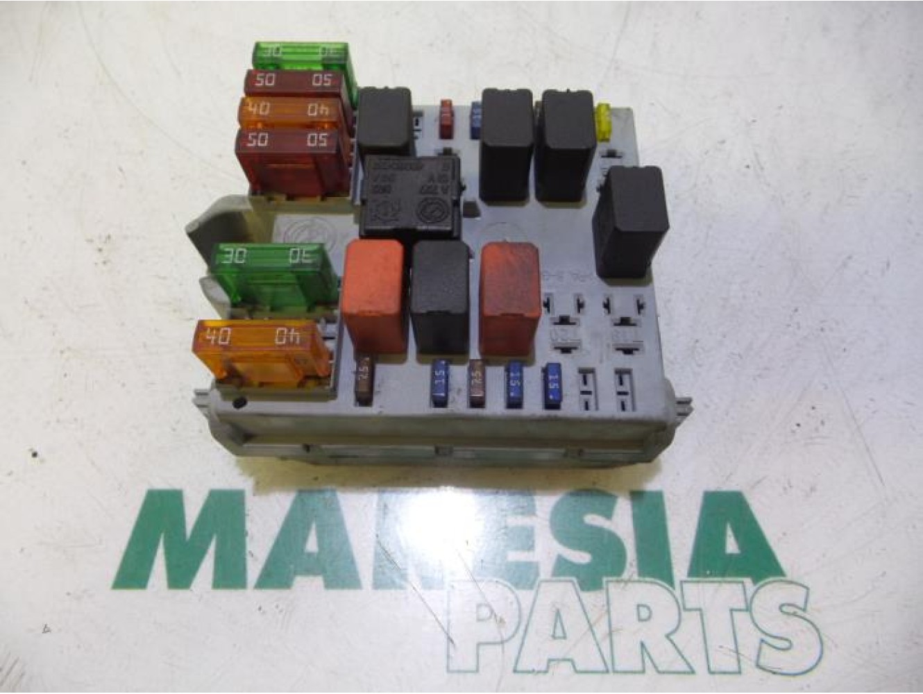 Alfa Romeo - 147 - Fuse box